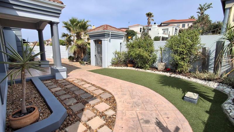 4 Bedroom Property for Sale in West Beach Western Cape